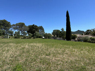  Terrain 1200 m� La crau