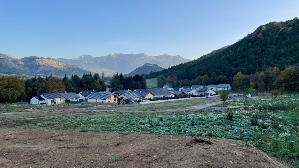 vente Terrain - 652 m² Saint-Étienne-le-Laus (05130)