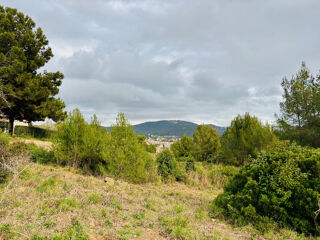  Terrain 775 m� La garde