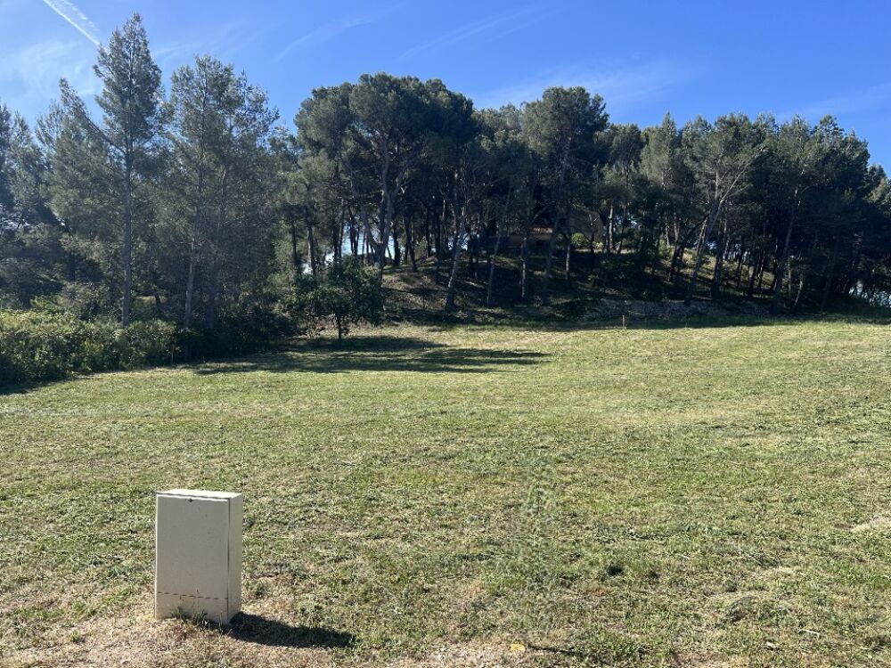 Maisons France Confort et ses partenaires fonciers, vous....