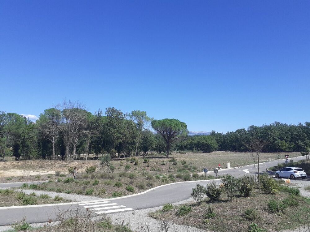 vente Terrain - 1685 m² Tourrettes (83440)