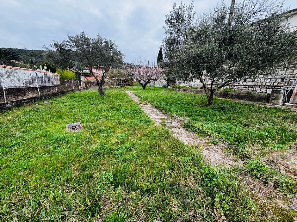 vente Terrain - 685 m² Saint-Ambroix (30500)