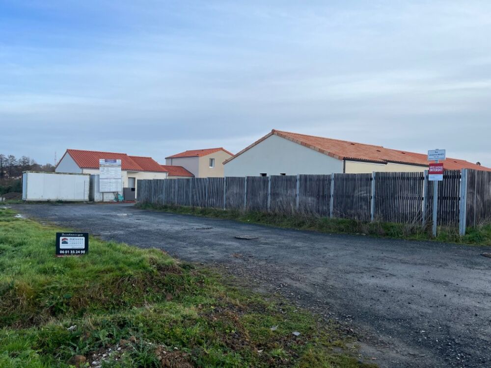 vente Terrain - 560 m² Saint-Laurent-de-la-Plaine (49290)