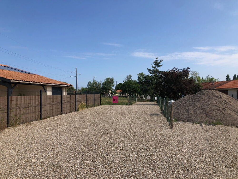 VENTE d'une maison de 4 pièces (98 m²) à Soulac-sur-Mer<....