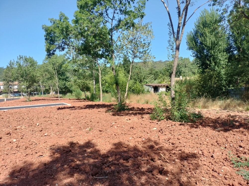 vente Terrain - 393 m² Le Luc (83340)