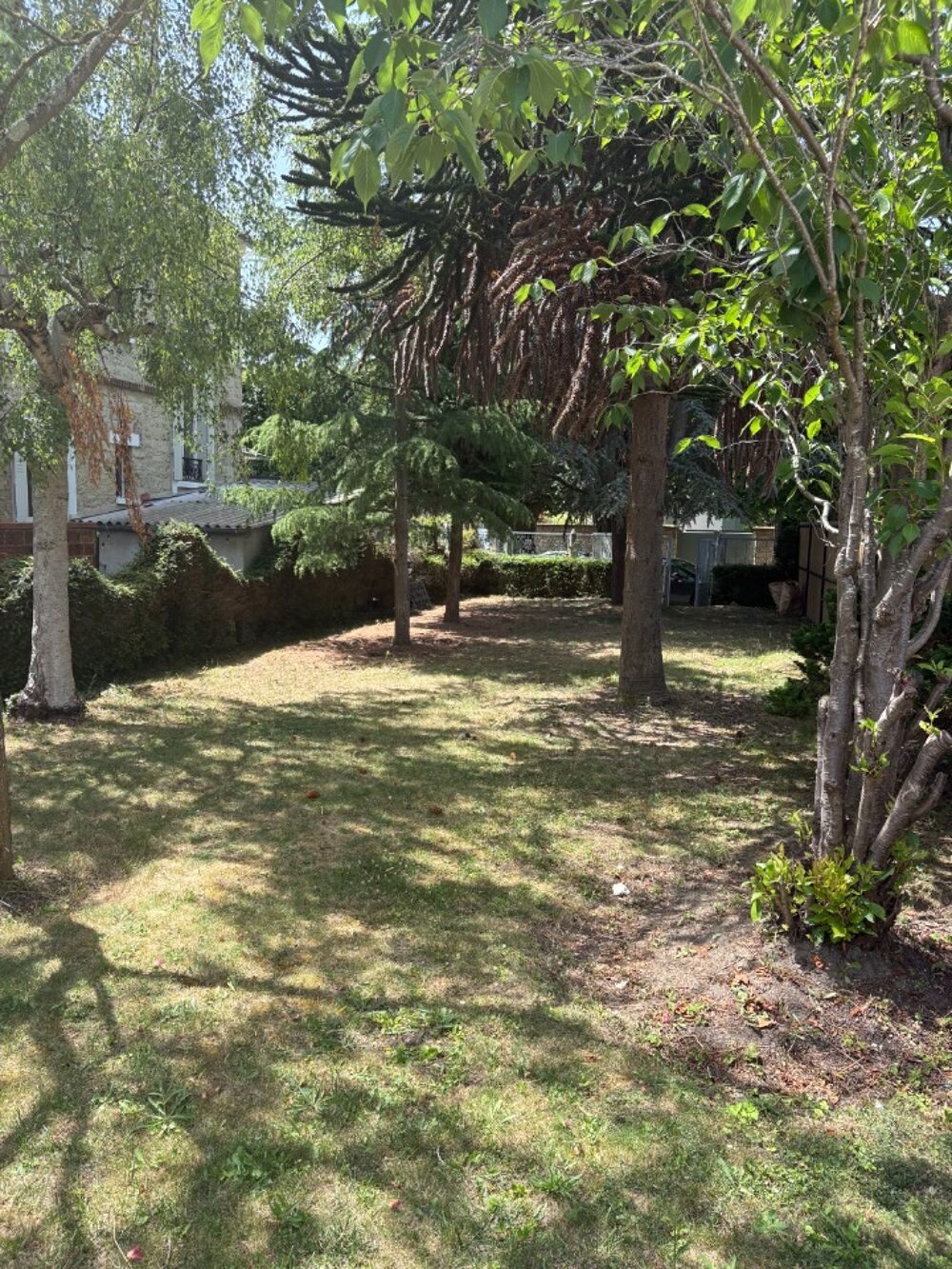 vente Terrain - 682 m² Pontoise (95300)