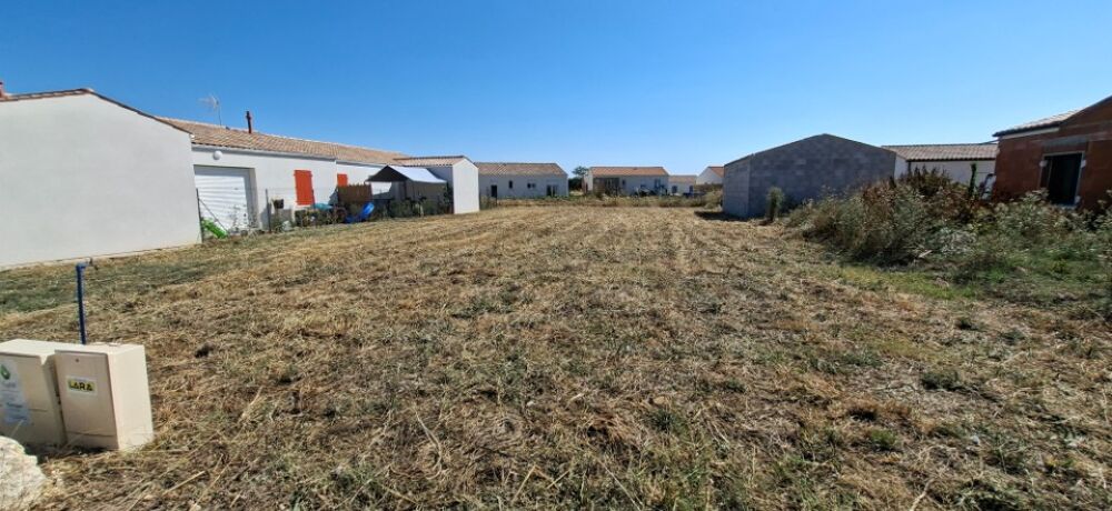 Découvrez cette maison contemporaine de 90 m² habitables....