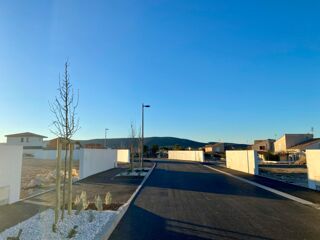  Maison 4 pièces 82 m² Vic-la-gardiole