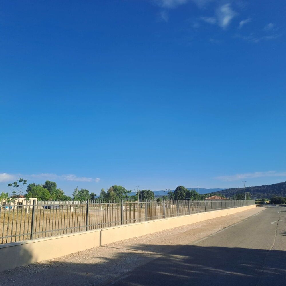 vente Terrain - 258 m² Peyrolles-en-Provence (13860)