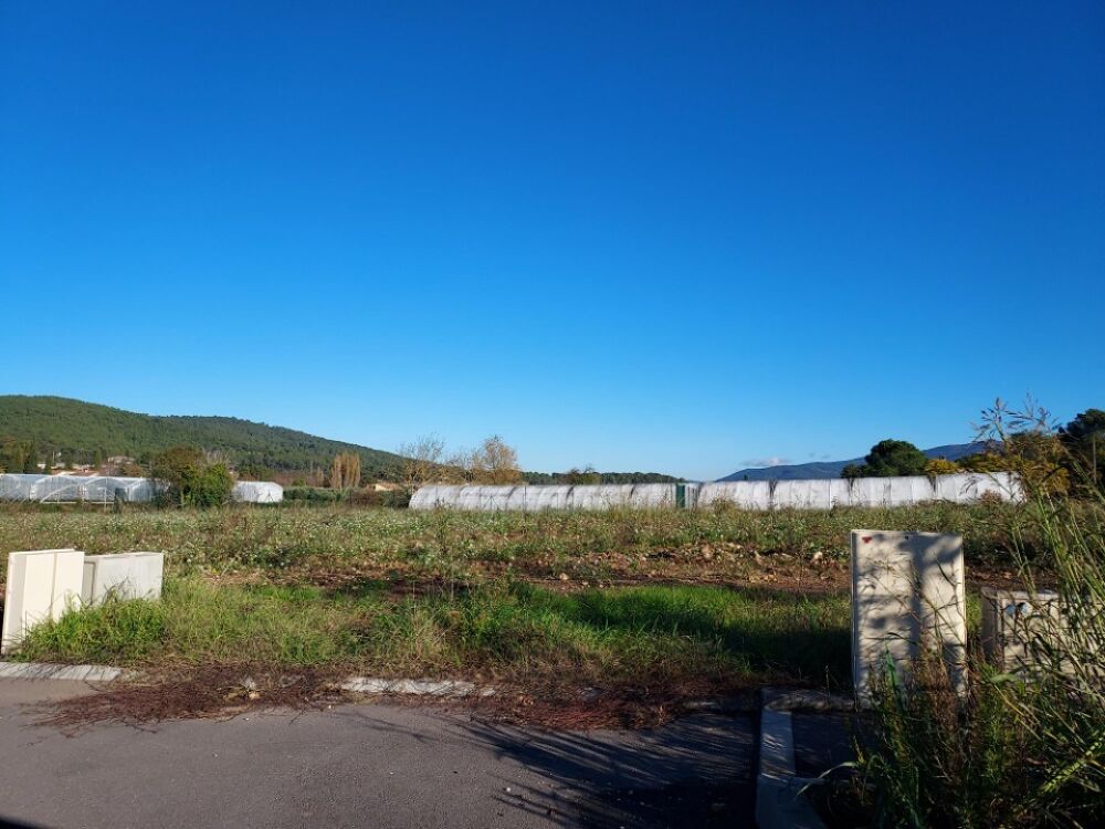 vente Terrain - 338 m² Carnoules (83660)