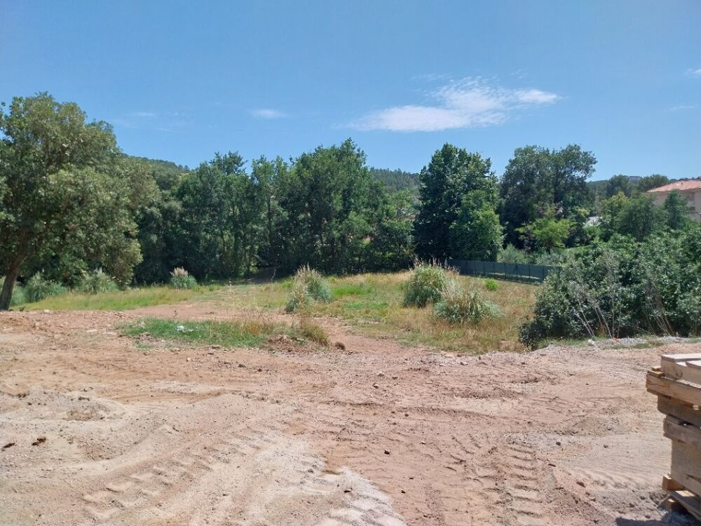 vente Terrain - 2299 m² Saint-Raphaël (83700)