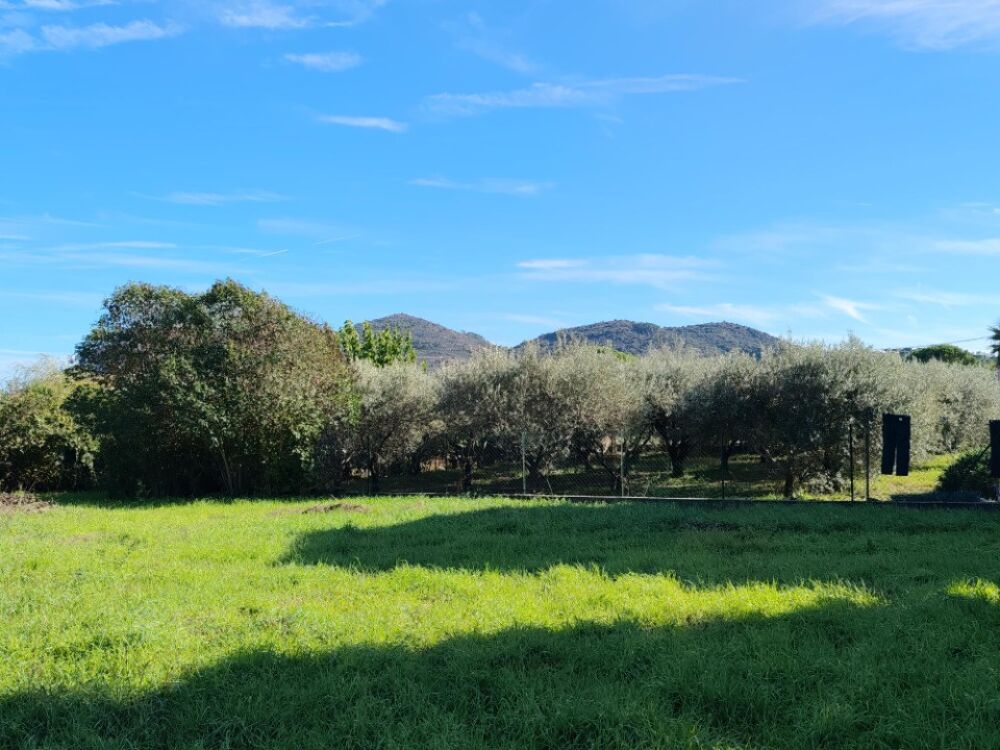 vente Maison - 8 pièce(s) - 160 m² Le Muy (83490)
