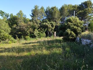  Terrain à vendre 677 m²