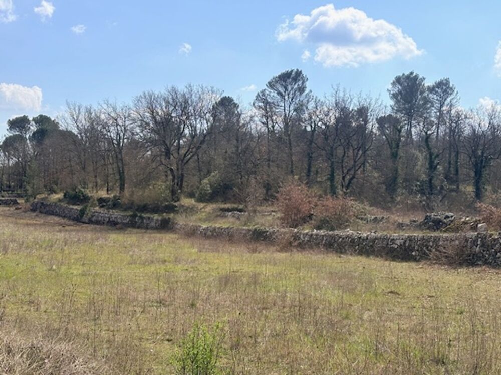 vente Terrain - 2047 m² Saint-Maximin-la-Sainte-Baume (83470)
