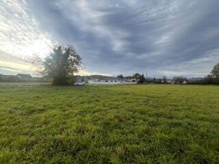  Terrain 701 m² Juillan
