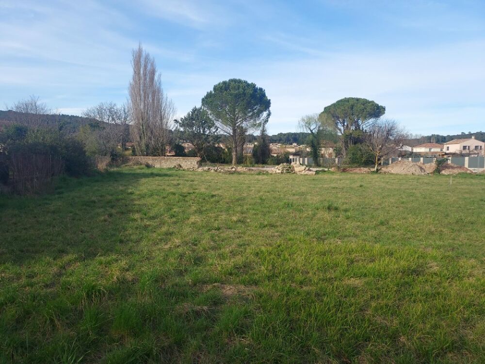 vente Terrain - 582 m² Pignans (83790)