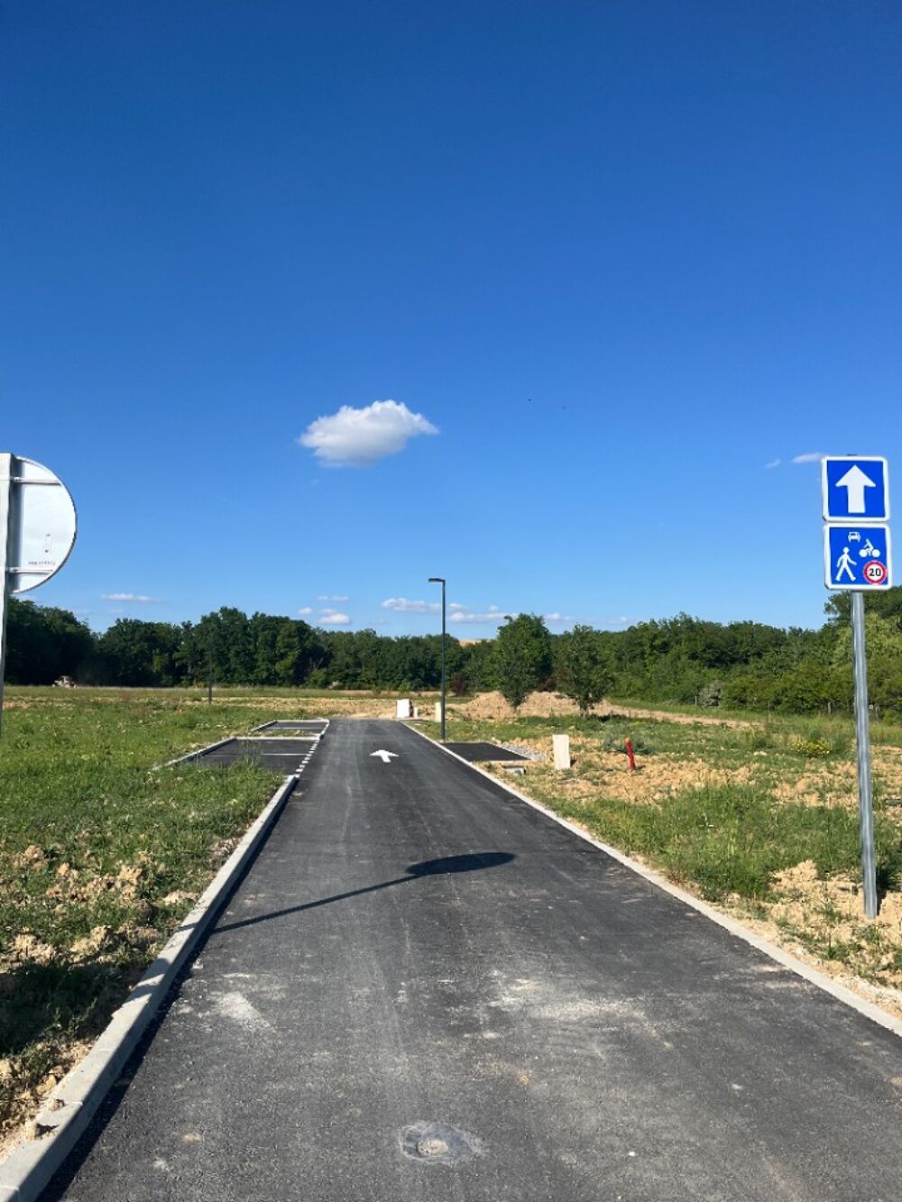 MAISON NEUVE DE 186 M² À BUSQUE, 6 PIÈCES Dans ....