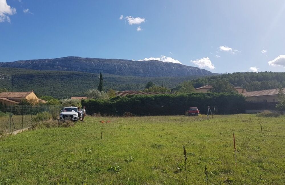 vente Terrain - 798 m² Nans-les-Pins (83860)