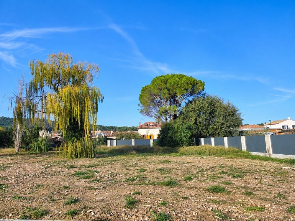 vente Terrain - 582 m² Pignans (83790)