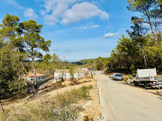  Terrain 841 m� Rocbaron