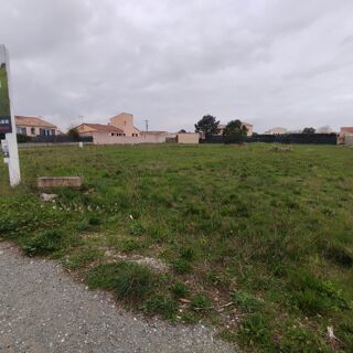  Terrain à vendre 549 m²