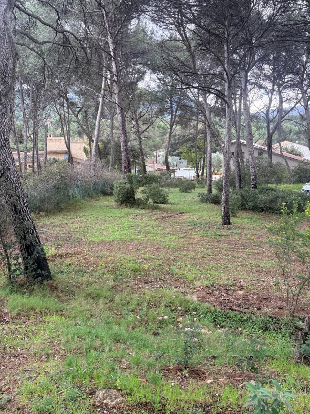vente Terrain - 1418 m² Ventabren (13122)