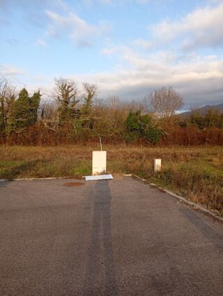  Terrain 594 m� Saint-marcellin