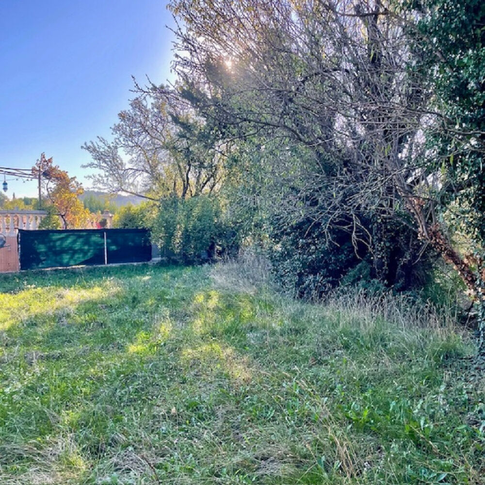 vente Terrain - 700 m² La Roque-d'Anthéron (13640)