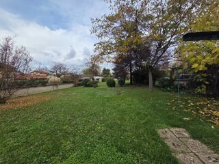  Terrain 453 m� Vaulx-en-velin