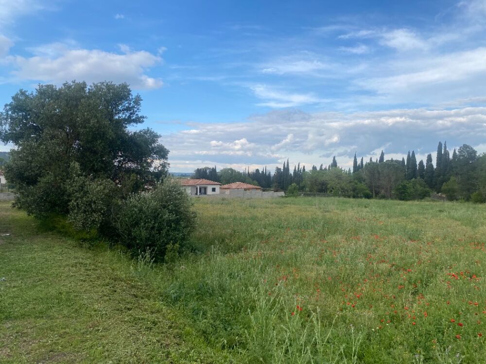 L'ECLAIRCIE 67 m², à l'esthétique sobre et épuré, va trè....