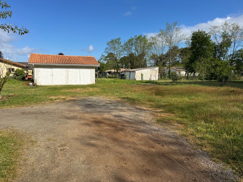 vente Terrain - 850 m² Lesparre-Médoc (33340)