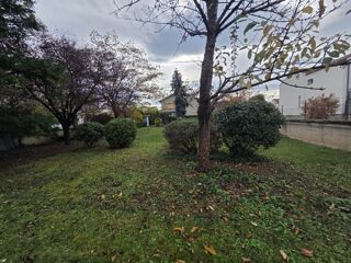  Terrain 453 m� Vaulx-en-velin