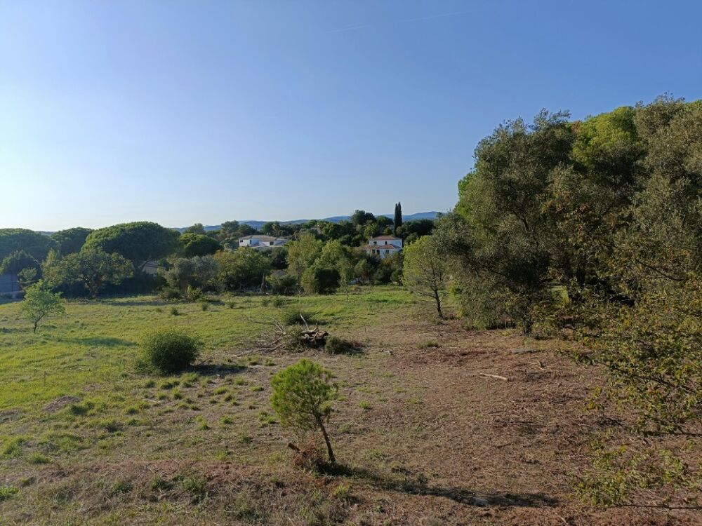 vente Terrain - 750 m² Roquebrune-sur-Argens (83520)