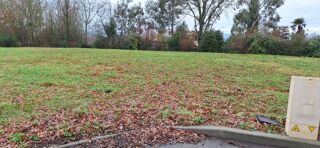  Terrain 930 m� L'isle-jourdain