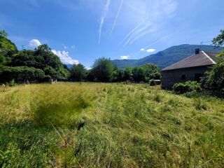  Terrain à vendre 737 m²