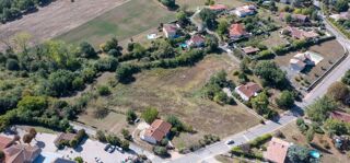  Terrain 1611 m� Roques�ri�re