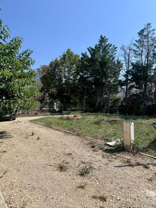  Terrain  vendre 270 m