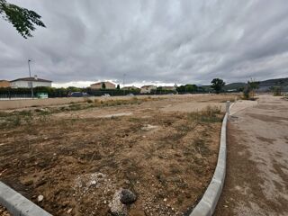  Terrain 282 m� Peyrolles-en-provence