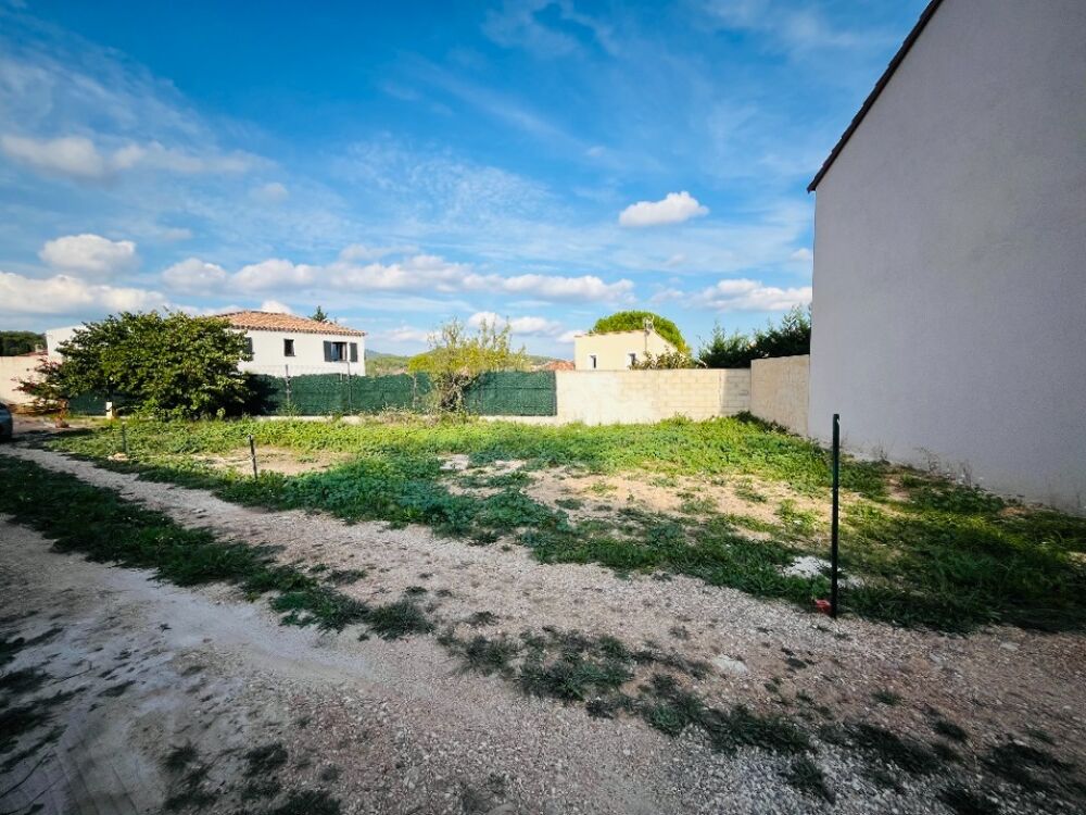 vente Terrain - 196 m² Cuers (83390)