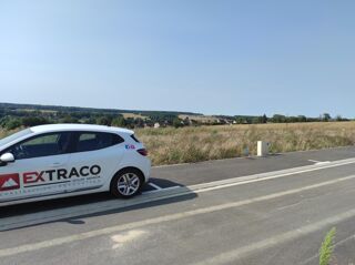  Terrain 330 m� M�zi�res-sur-seine