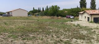  Terrain à vendre 784 m²
