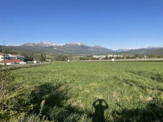  Terrain 610 m� Gap