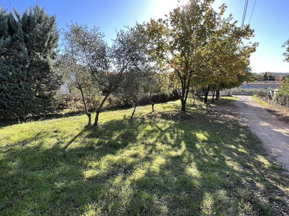 vente Terrain - 750 m² Brignoles (83170)