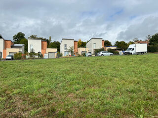  Terrain à vendre 569 m²