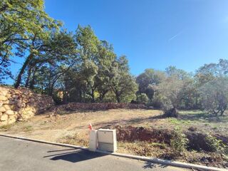 vente Terrain - 725 m² Lorgues (83510)