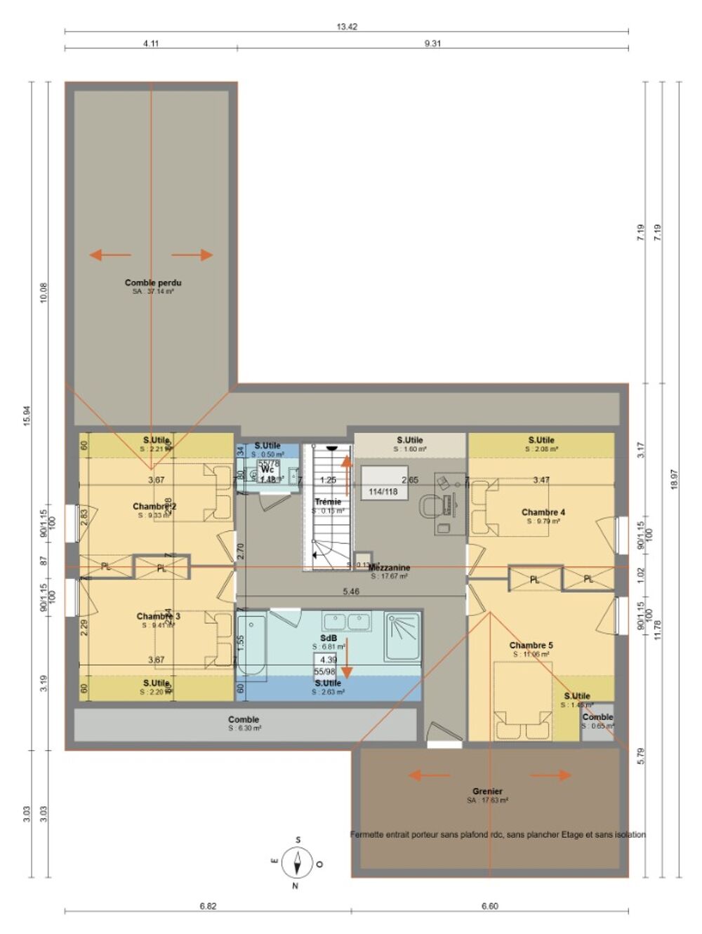 Maison avec comble aménagée de forme compacte. A l'entré....