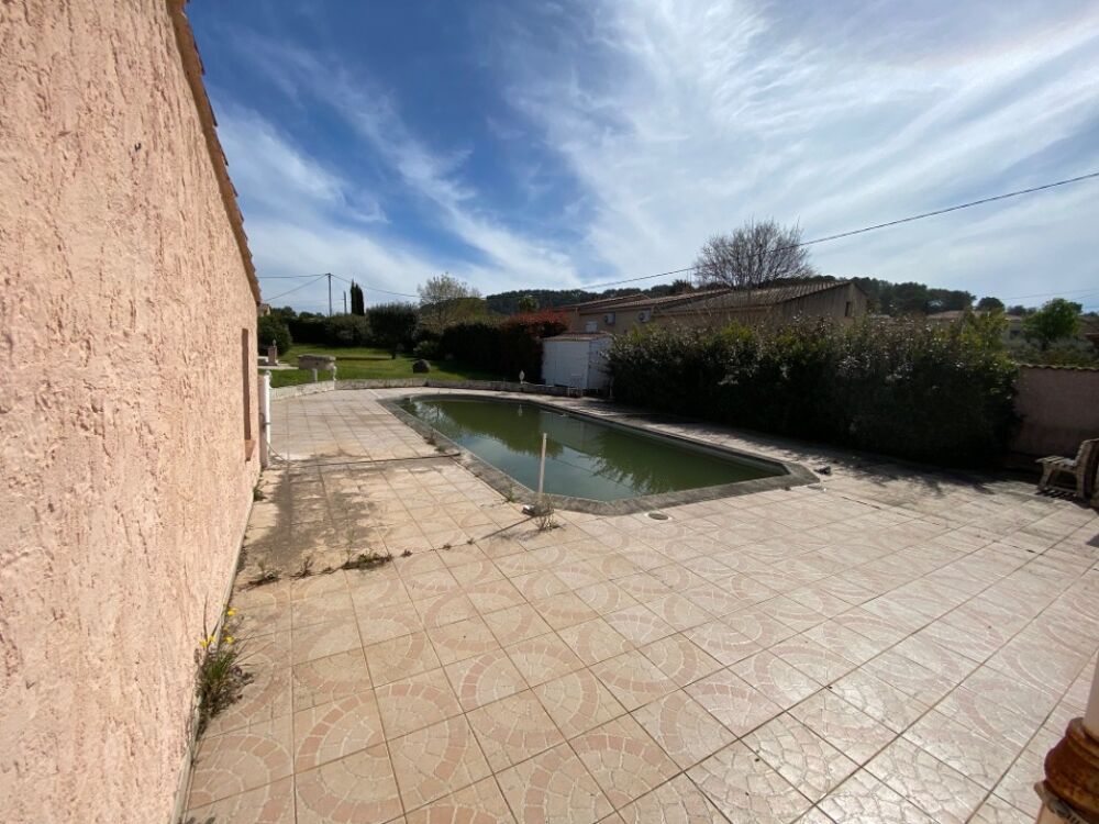 vente Terrain - 700 m� Pierrefeu-du-Var (83390)