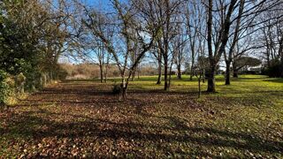  Terrain 770 m� La lande-de-fronsac