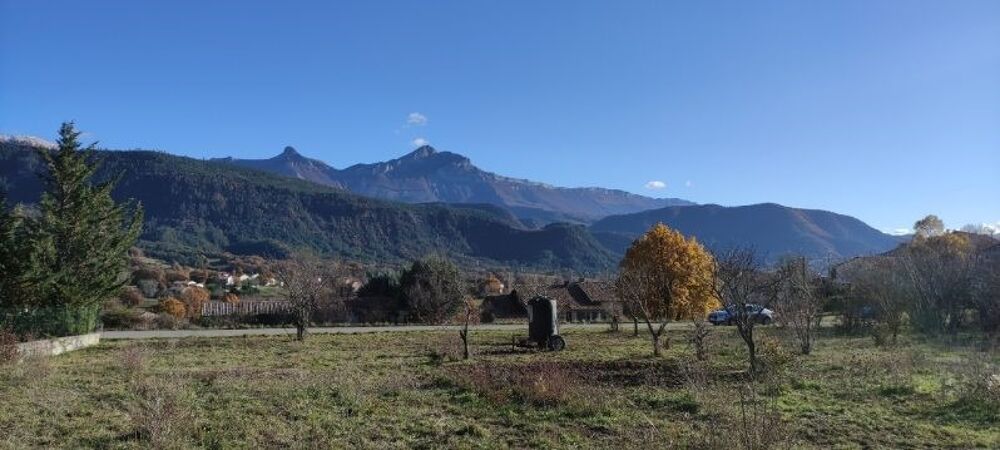 vente Terrain - 824 m² Le Brusquet (04420)