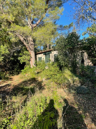 vente Terrain - 700 m² La Roque-d'Anthéron (13640)
